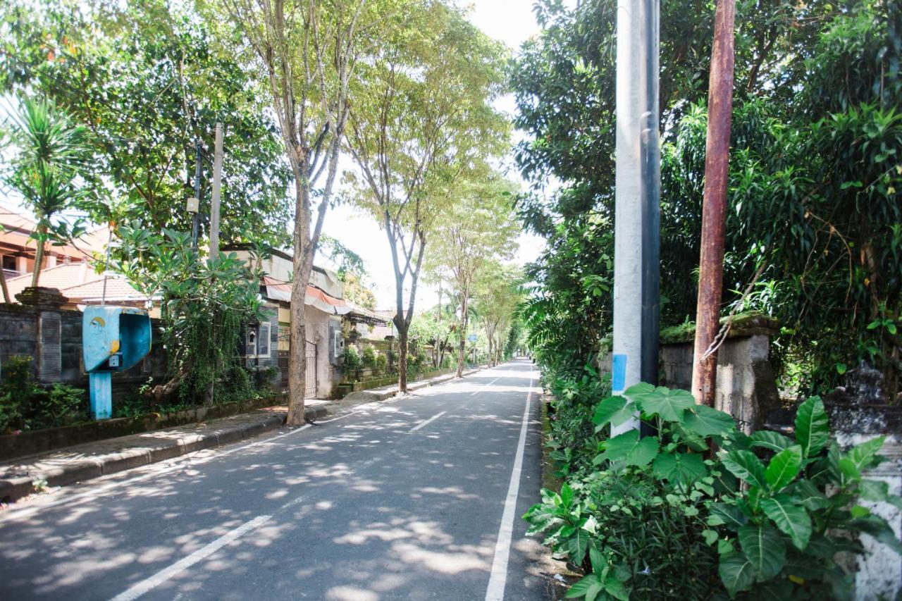 Donguri House Bali Panzió Jimbaran Kültér fotó